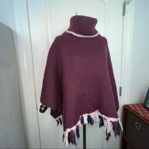 Libby Edelman Burgundy Tassel Sweater Poncho Wrap OS - Picture 5 of 15